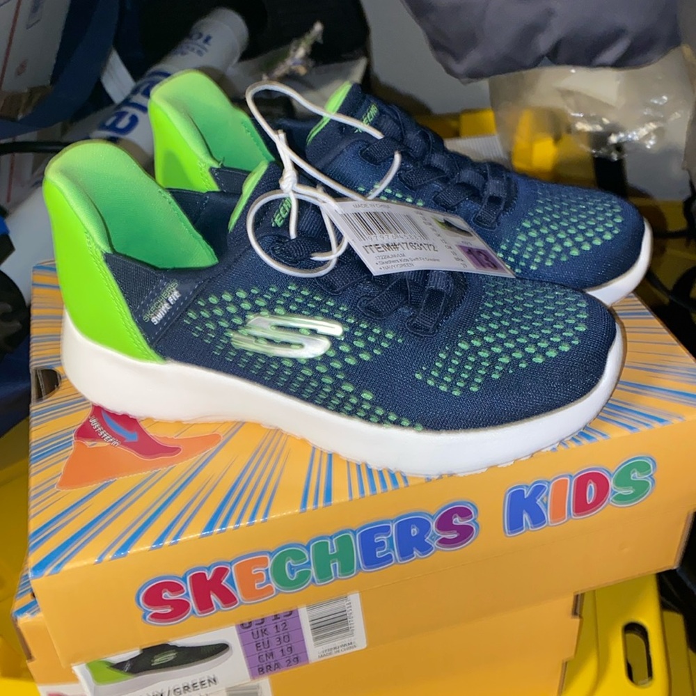 Skechers Kids' Swift Fit Sneaker, nwt